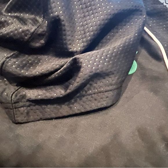 NHL Dallas Stars Hockey Officially Licensed Boys Black Green Hoodie Small. NEW! - Picture 7 of 8